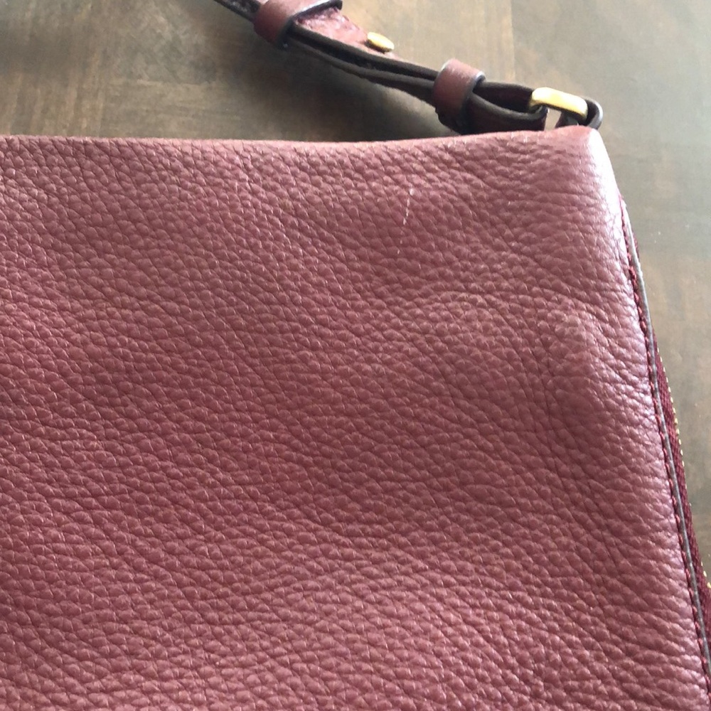 Fossil Deep Red Crossbody With Zipper Accent - image 5